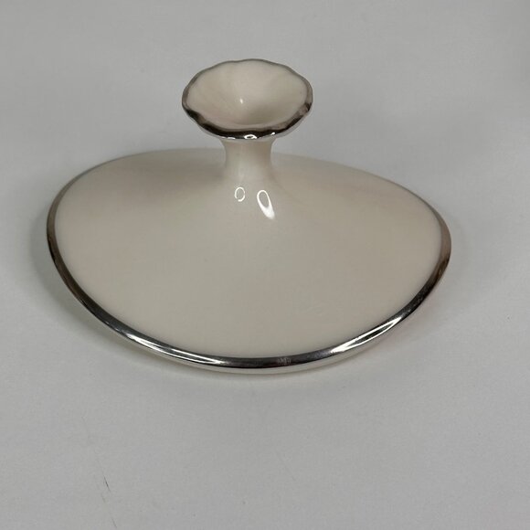 Lenox Rosemont Sugar Bowl With Lid Porcelain with Platinum Trim - Picture 7 of 9